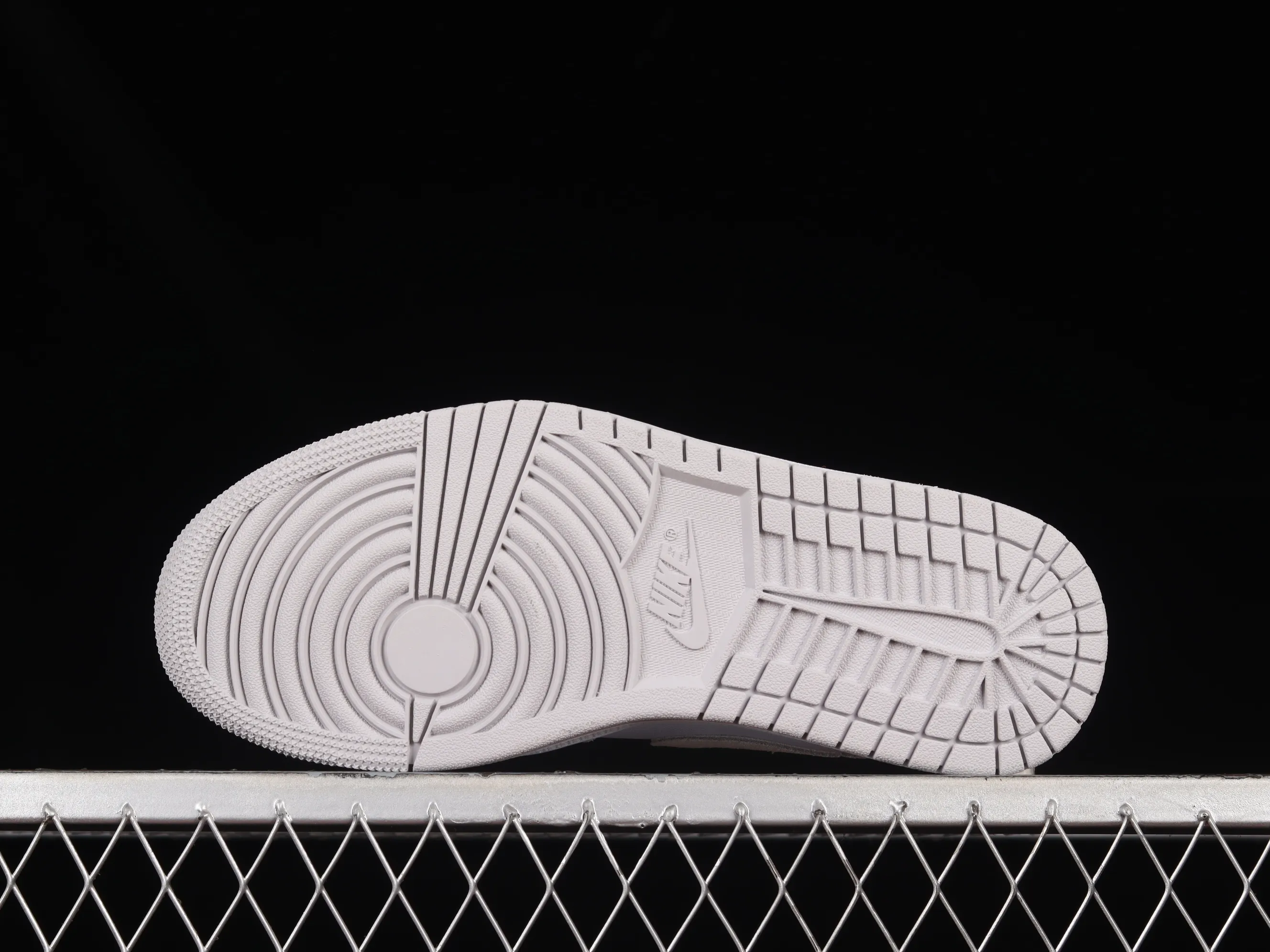 All categories Air Jordan Jordan series basketball shoes Air Jordan 1 Low Air Jordan 1 Low "White and Phantom" AJ1 Joe 1 off-white retro cultural leisure sports sneakers DN1635-100
